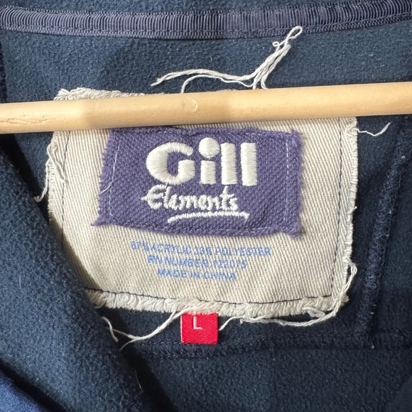 Gill Elements Quarter Zip. - Picture 3 of 3